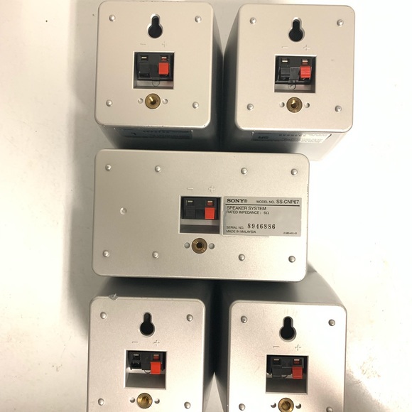 Sony surround sound speaker system - wired - Picture 2 of 3